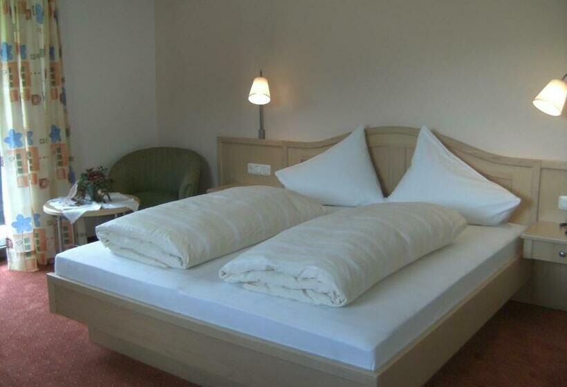 Семейный Номер, Hirzingerhof