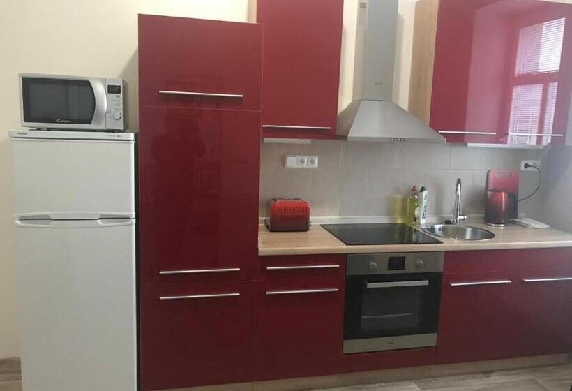 سوییت لوکس, Penzion Na Vápence