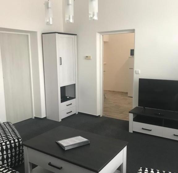 سوییت لوکس, Penzion Na Vápence