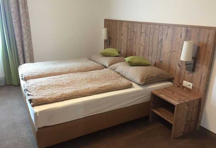 Семейный Номер, Pension David