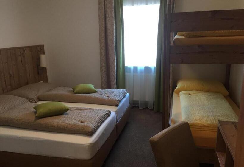 Семейный Номер, Pension David