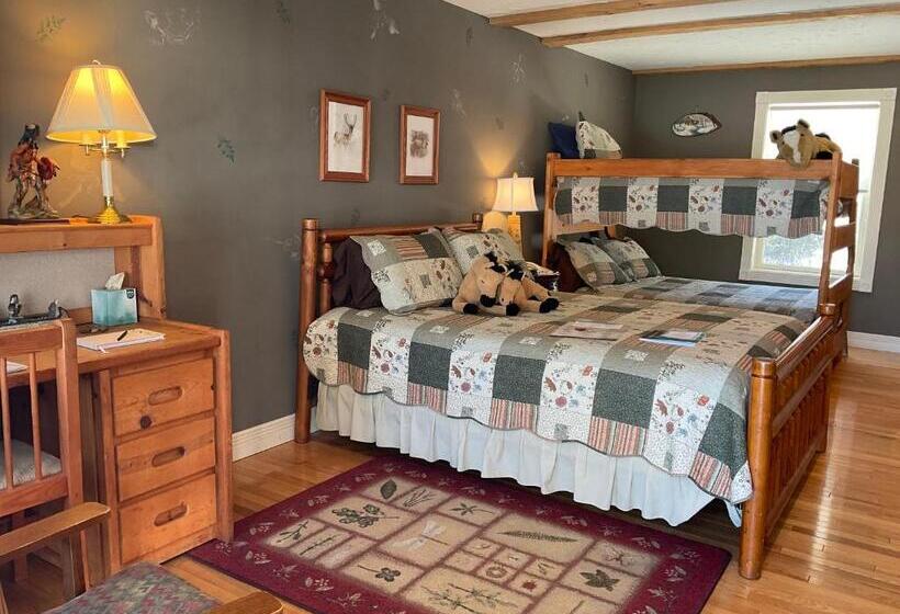 Четырехместный Номер Deluxe, Mountain Quest Inn