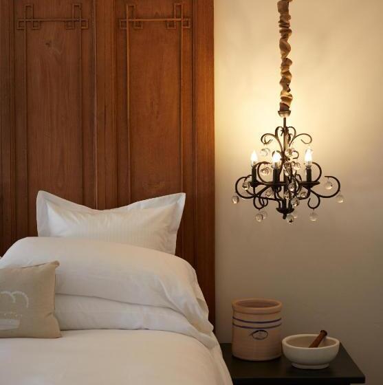 سوئیت با تخت بزرگ, Summerwood Inn