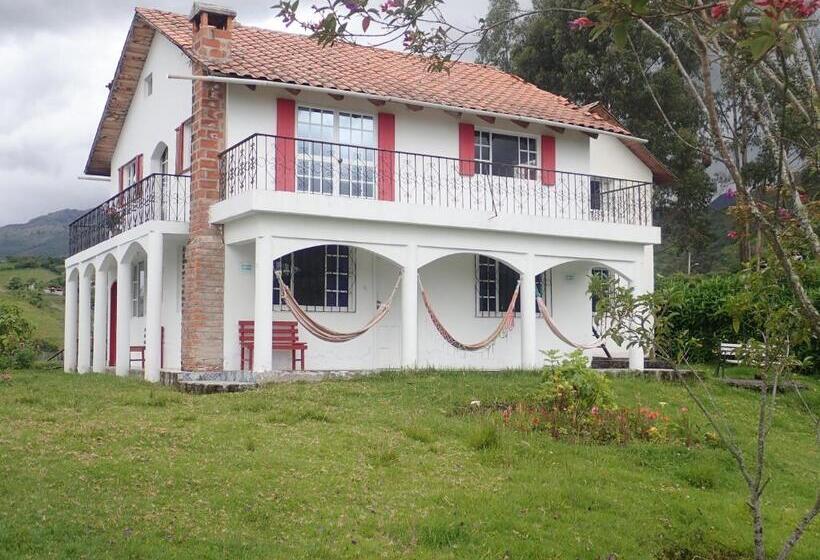 Люкс Вид на Горы, Hosteria Rose Cottage