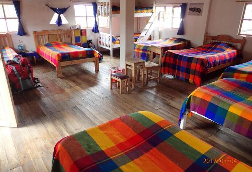 Кровать в Общей Комнате, Hosteria Rose Cottage