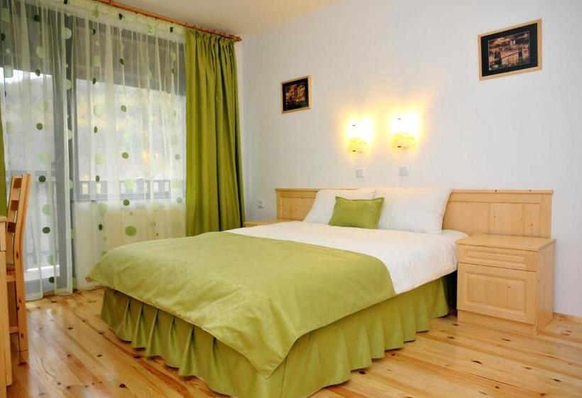 غرفة قياسية مزوَّدة بشُرفة, Family Hotel And Restaurant Plamena