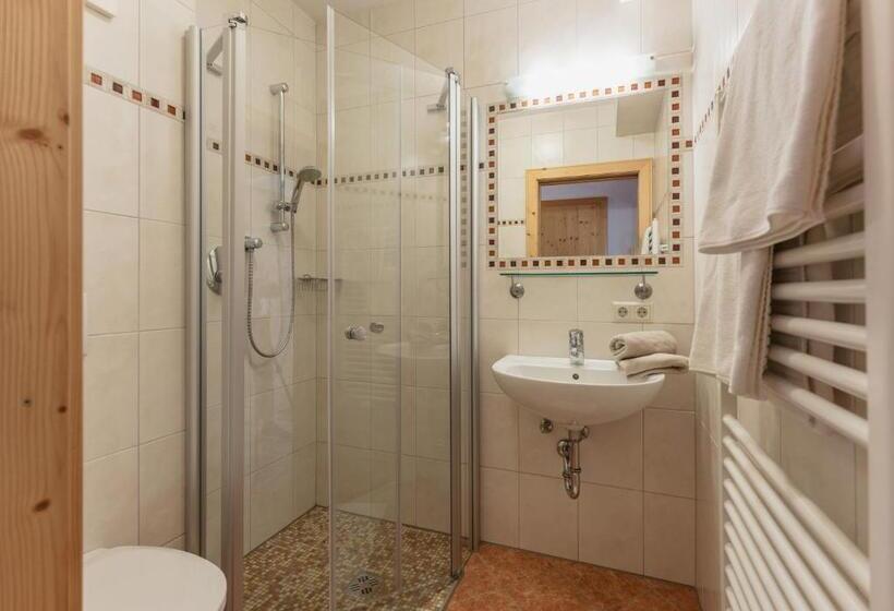 Huoneisto 2 Makuuhuonetta Parveke, Gästehaus Sieder By Schladming Appartements
