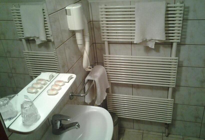 اتاق استاندارد, Guest House Arvaj