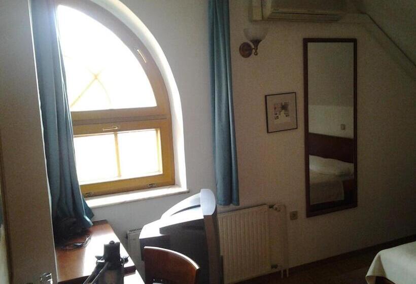 اتاق استاندارد, Guest House Arvaj