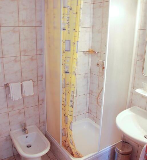 اتاق استاندارد, Guest House Arvaj