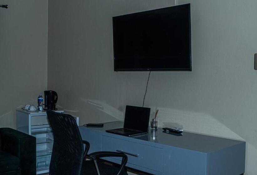 キングサイズベッドのスタンダードルーム, Henry George Guest House