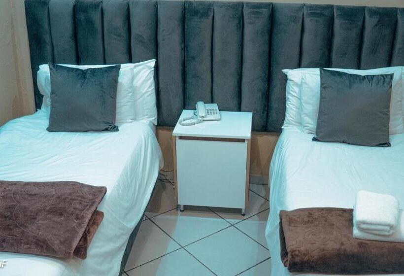 スタンダードルーム, Henry George Guest House