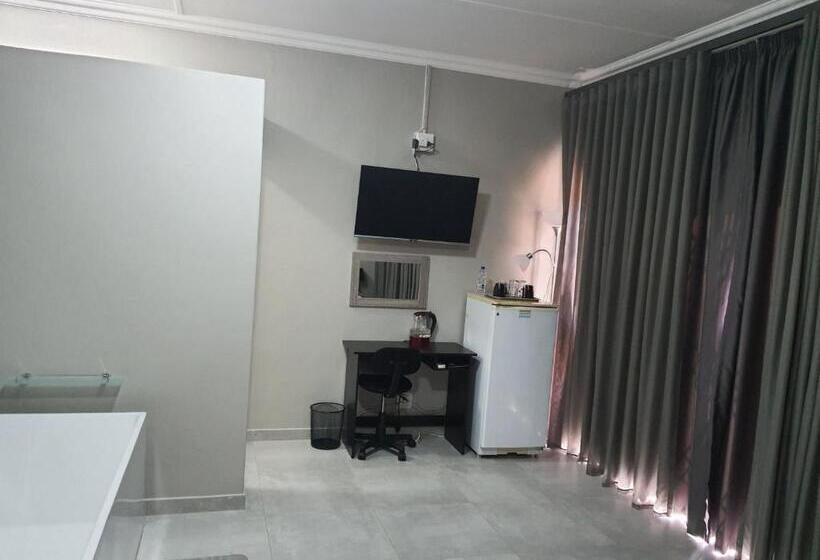 Номер Deluxe, Housemartin Guest House