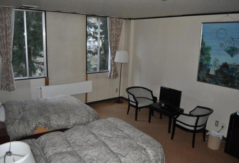 اتاق استاندارد سه نفره, Petit Hotel Yukikkoso