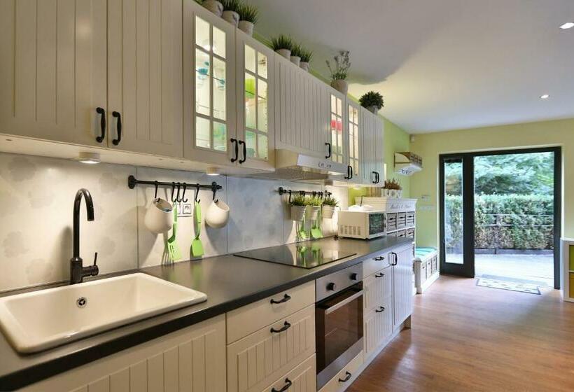 إستوديو قياسى, Penzion   Rybolov Pro Děti A Dospělé