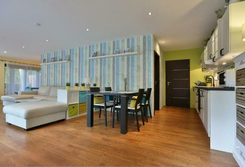 스탠다드 스튜디오, Penzion   Rybolov Pro Děti A Dospělé