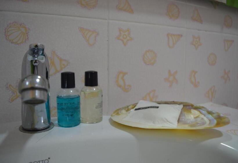 اتاق لوکس با چشمانداز, Sun Shine View