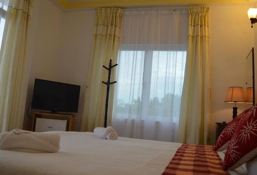 اتاق لوکس با چشمانداز, Sun Shine View