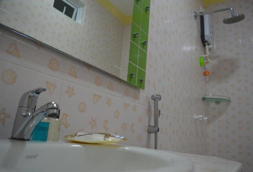 اتاق لوکس با چشمانداز, Sun Shine View