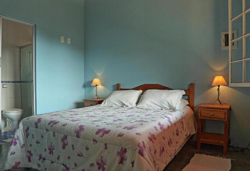 샬레, Pousada Dona Felicidade