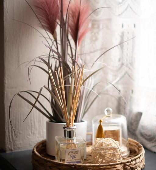 استودیو خانوادگی, Two Wheels