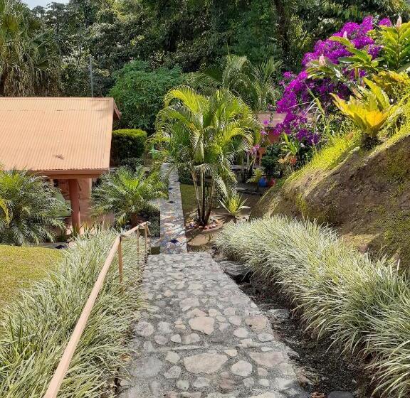 منزل غرفتين نوم, Encantada Guest House