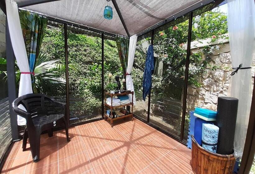 ‫فيلا غرفة نوم واحدة, Encantada Guest House