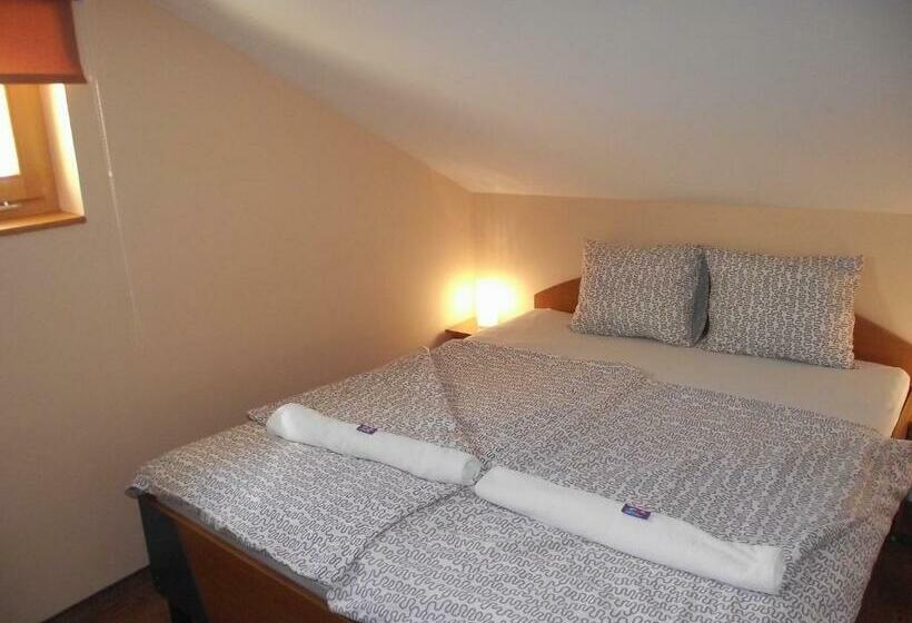 غرفة قياسية, Mediterrán Vendégház