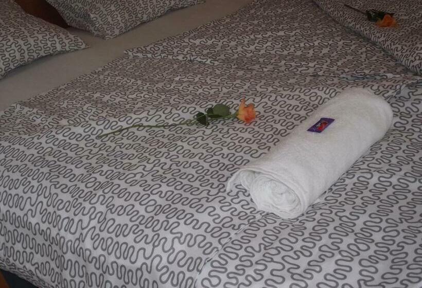 غرفة قياسية, Mediterrán Vendégház