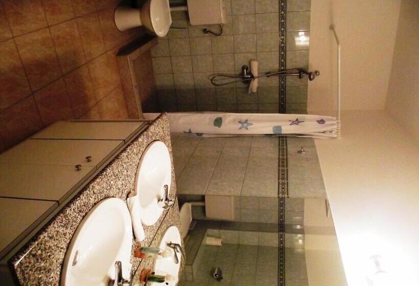 شقة غرفتين, Mediterrán Vendégház