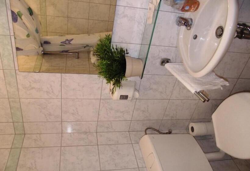 شقة غرفتين, Mediterrán Vendégház