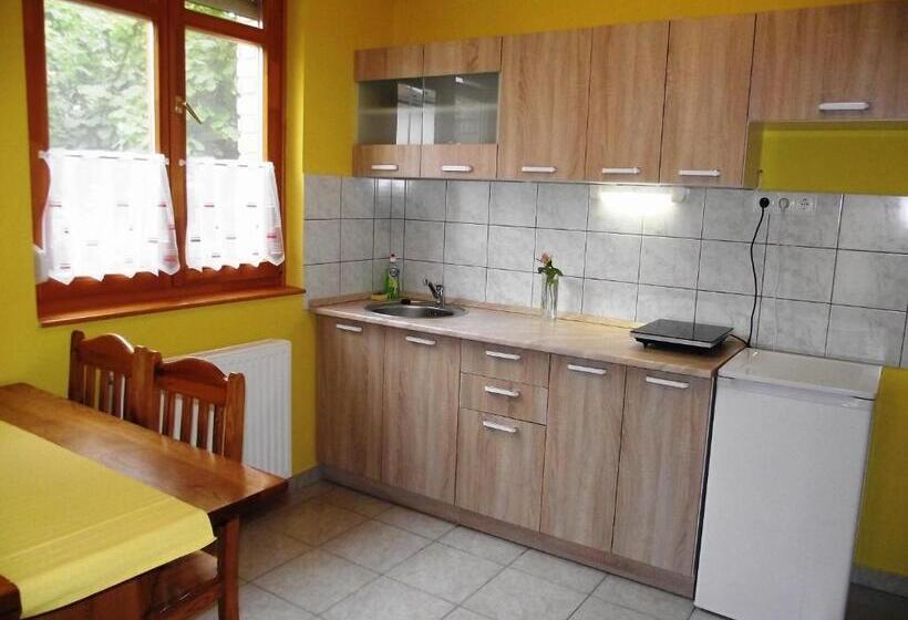 شقة غرفتين, Mediterrán Vendégház