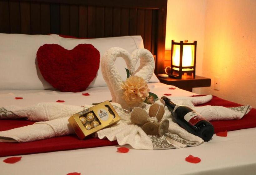 סוויטה עם ג'קוזי, Pousada Gauleses