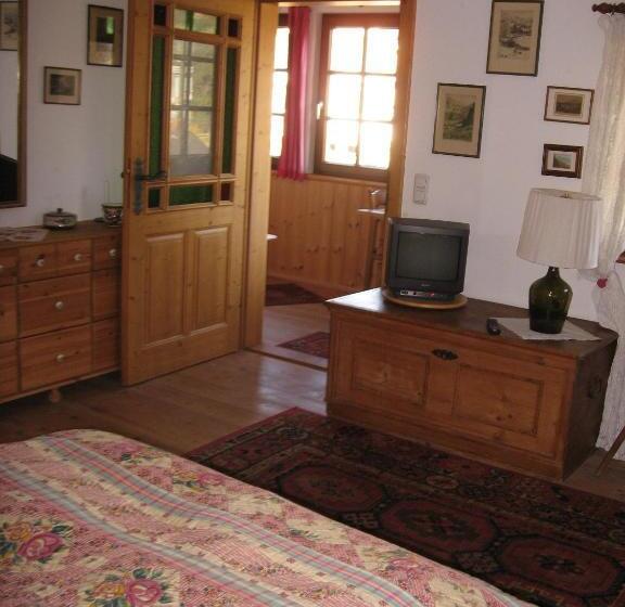 غرفة قياسية, Villa Laske