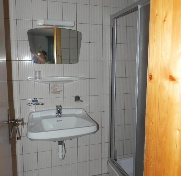 四人标准间, Pension Schwaighof