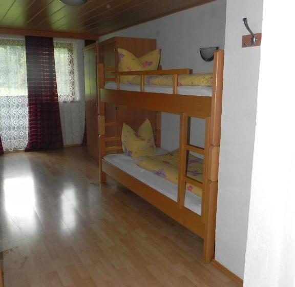 家庭间, Pension Schwaighof