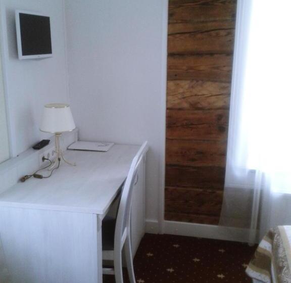 استودیوی استاندارد, Art