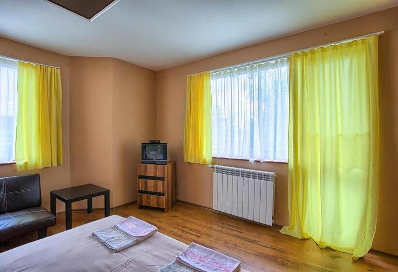 Номер Стандарт с Балконом, Guest House Slunchev Cviat