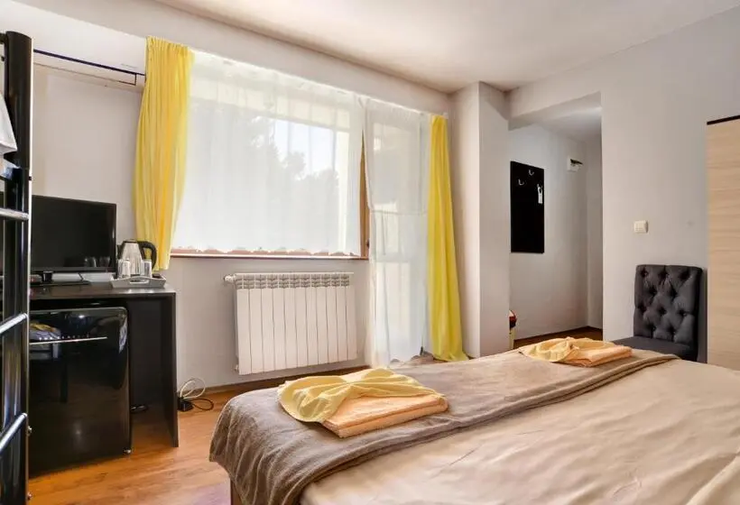 バルコニー付スタンダード４ベッドルーム, Guest House Slunchev Cviat