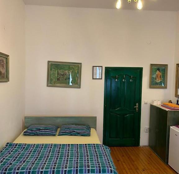 اتاق استاندارد سه نفره, Guesthouse Hurma Rooms