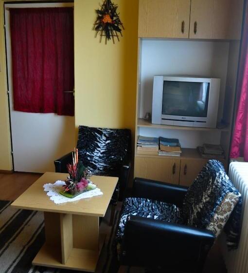 Трехместный Номер Стандарт Совместная Ванная, Lugas Szallas