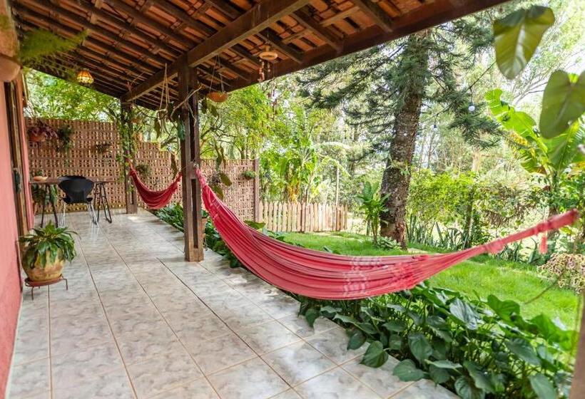 샬레, Pousada Recanto Das Rosas