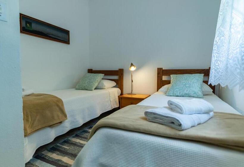 샬레, Pousada Recanto Das Rosas