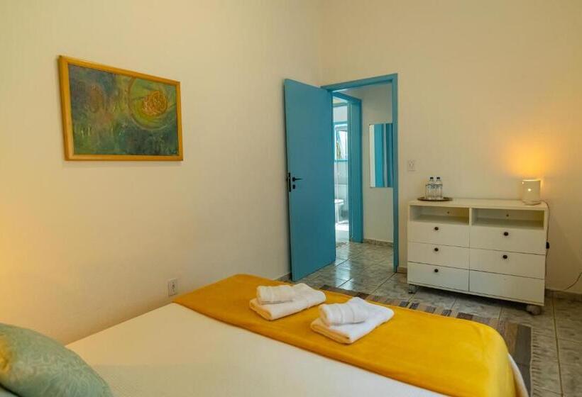 샬레, Pousada Recanto Das Rosas