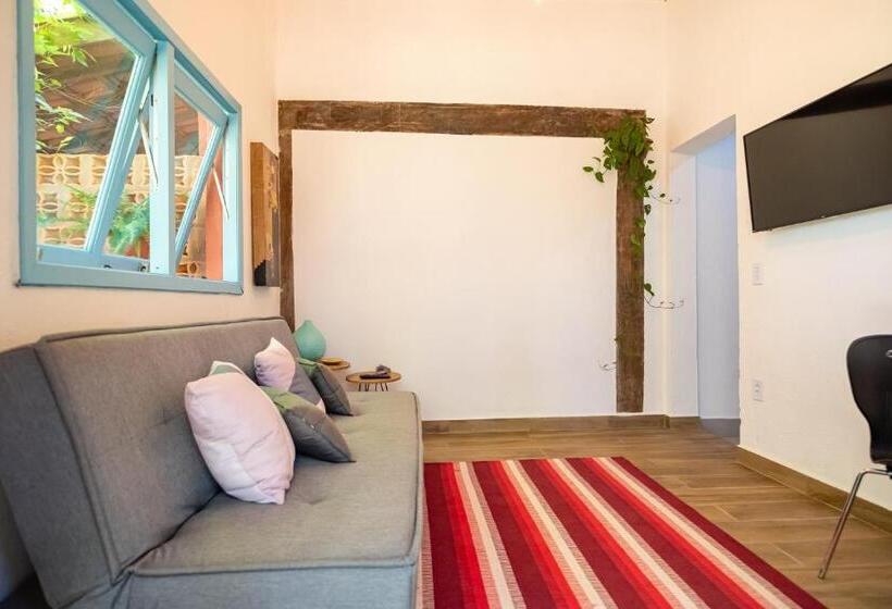 샬레, Pousada Recanto Das Rosas