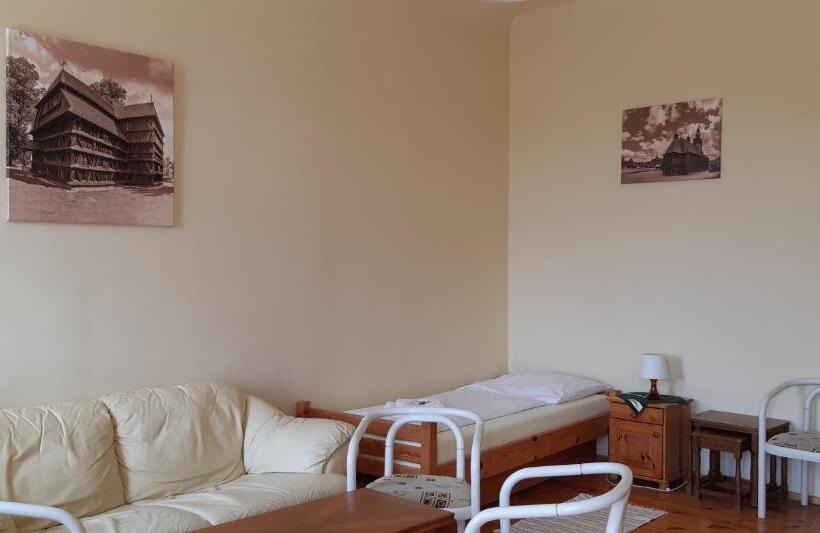 غرفة قياسية ثلاثية, Victoria   Penzion & Restaurant