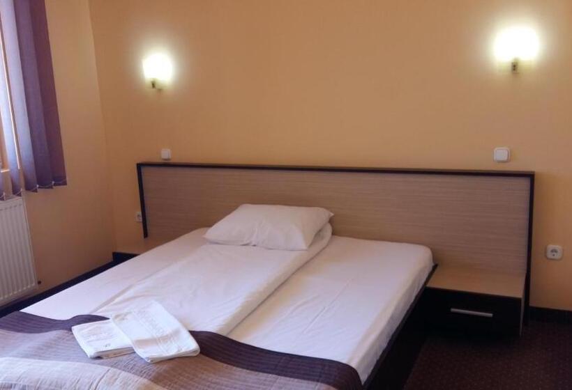 スタンダードルーム, Vila Carlos