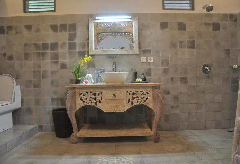 Номер Deluxe, Villa Shantiasa Bali