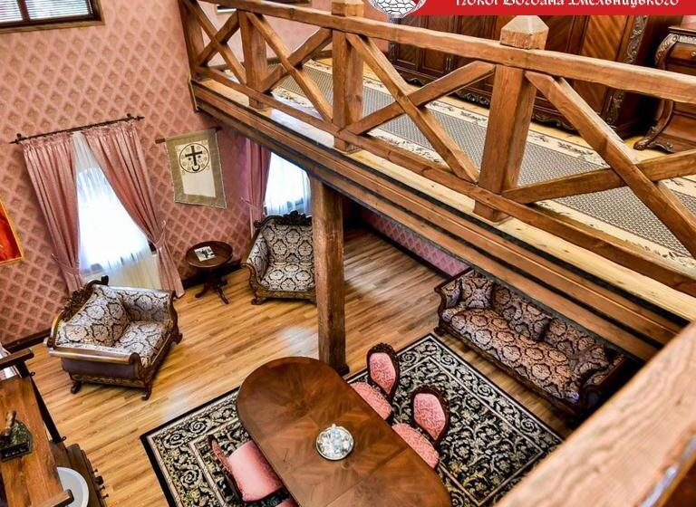 سوییت دوبلکس, Fortetsya Hetmana