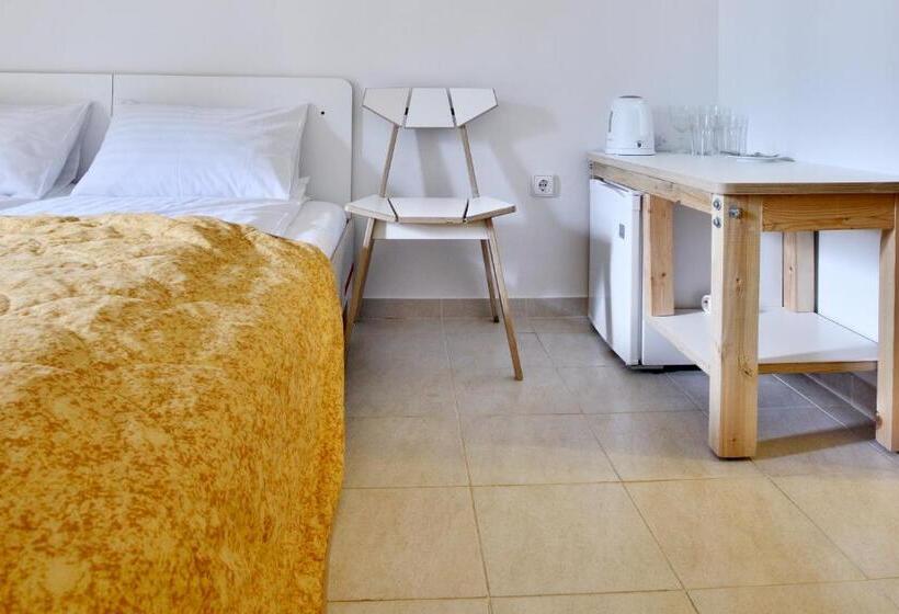 اتاق استاندارد, Draugų Namai